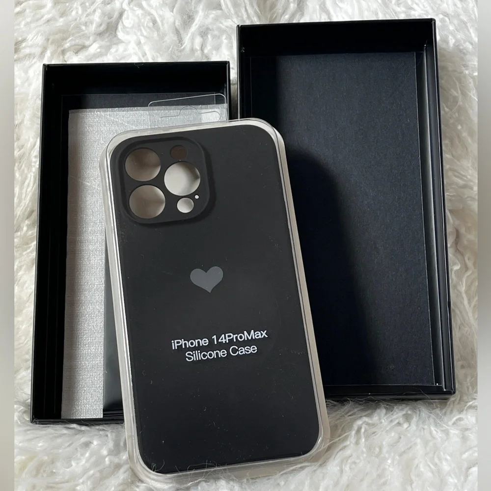 Apple iPhone 14 Pro Max Silicone Case with screen protector, black